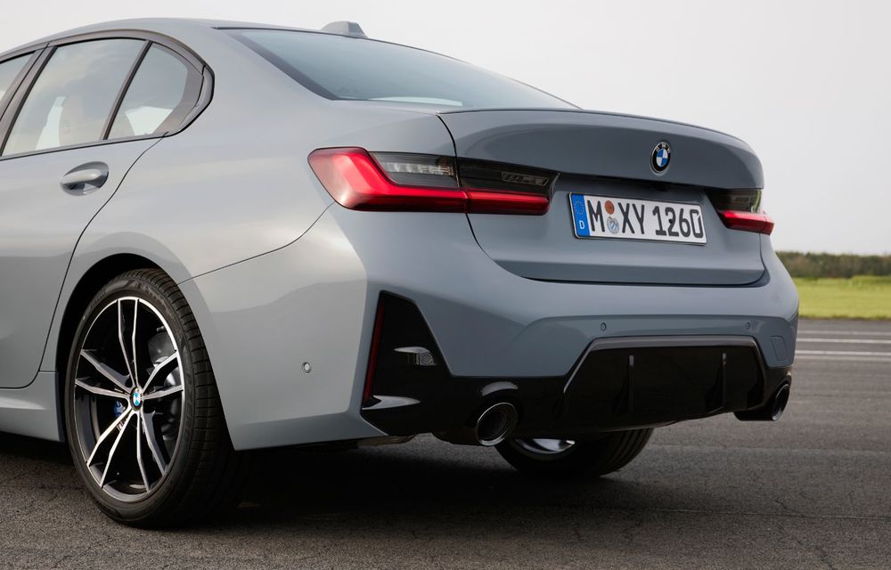 BMW Seria 3 facelift: modficări subtile de design și ecran curbat pentru interior - Poza 17
