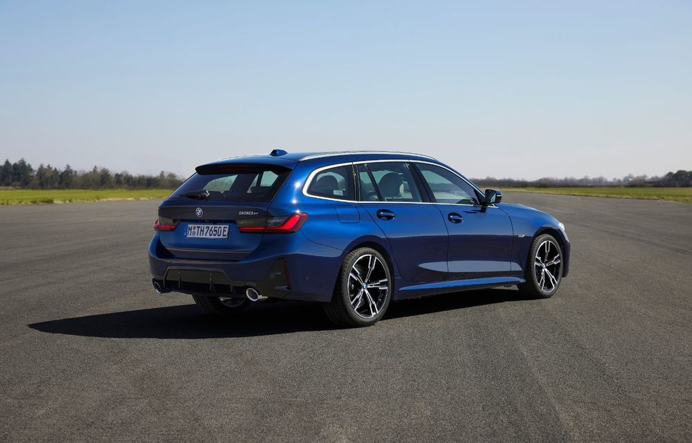 BMW Seria 3 facelift: modficări subtile de design și ecran curbat pentru interior - Poza 22