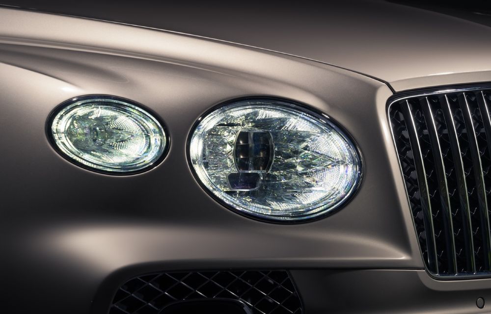 Ediție limitată Bentley Bentayga EWB Azure First Edition: ampatament mărit, disponibilă doar 12 luni - Poza 5