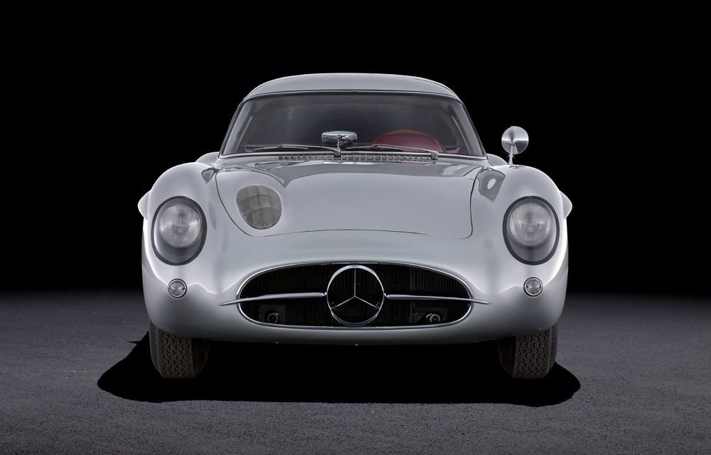 Un Mercedes-Benz 300 SLR, fabricat în 1955, a devenit cea mai scumpă mașină din istorie - Poza 3