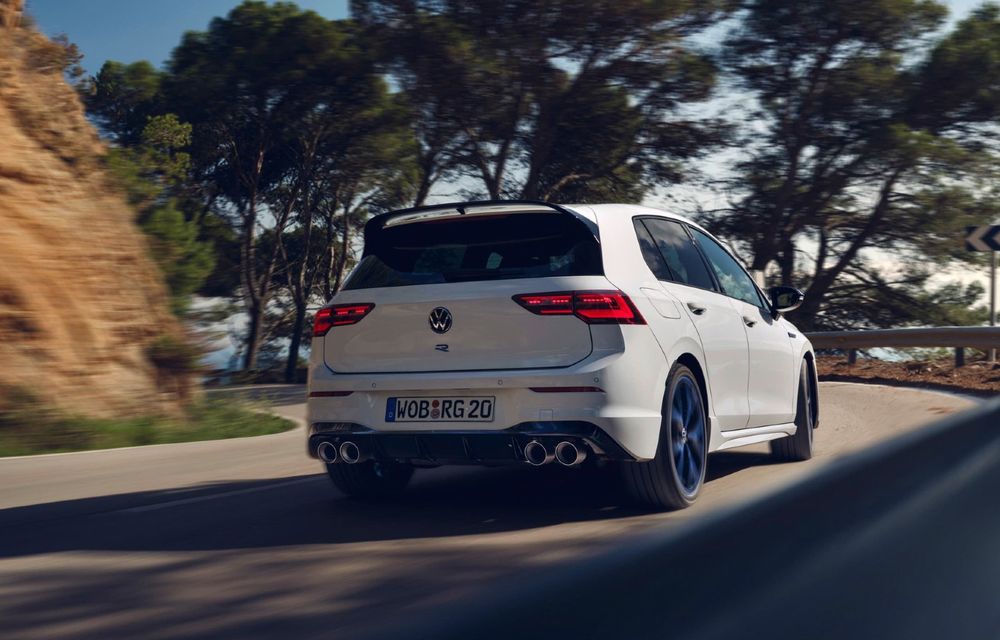 Volkswagen lansează ediția specială Golf R 20 Years Edition. Este cel mai puternic Golf din istorie, cu 333 de cai putere - Poza 3
