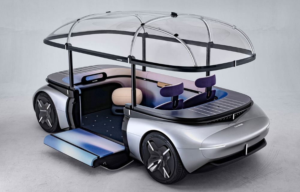 Japonezii au inventat o mașină autonomă care arată ca o sufragerie pe roți - Poza 3