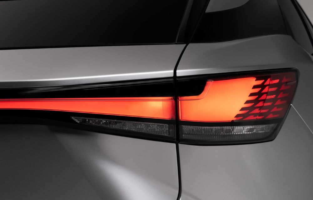 Noul Lexus RX. Design nou și motoare electrificate, inclusiv un hibrid cu încărcare la priză - Poza 39