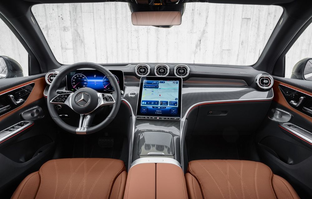 Noul Mercedes-Benz GLC. Schimbări subtile de design, interior nou și motoare electrificate - Poza 24