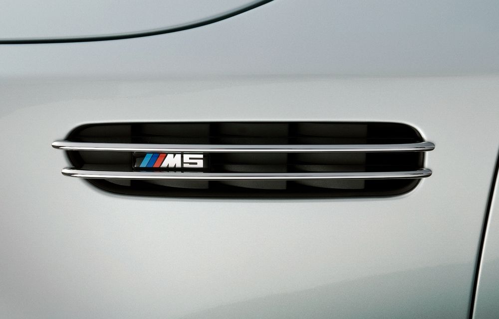 BMW M5 Touring ar putea reveni cu motor V8 plug-in hybrid - Poza 1