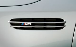 BMW M5 Touring ar putea reveni cu motor V8 plug-in hybrid