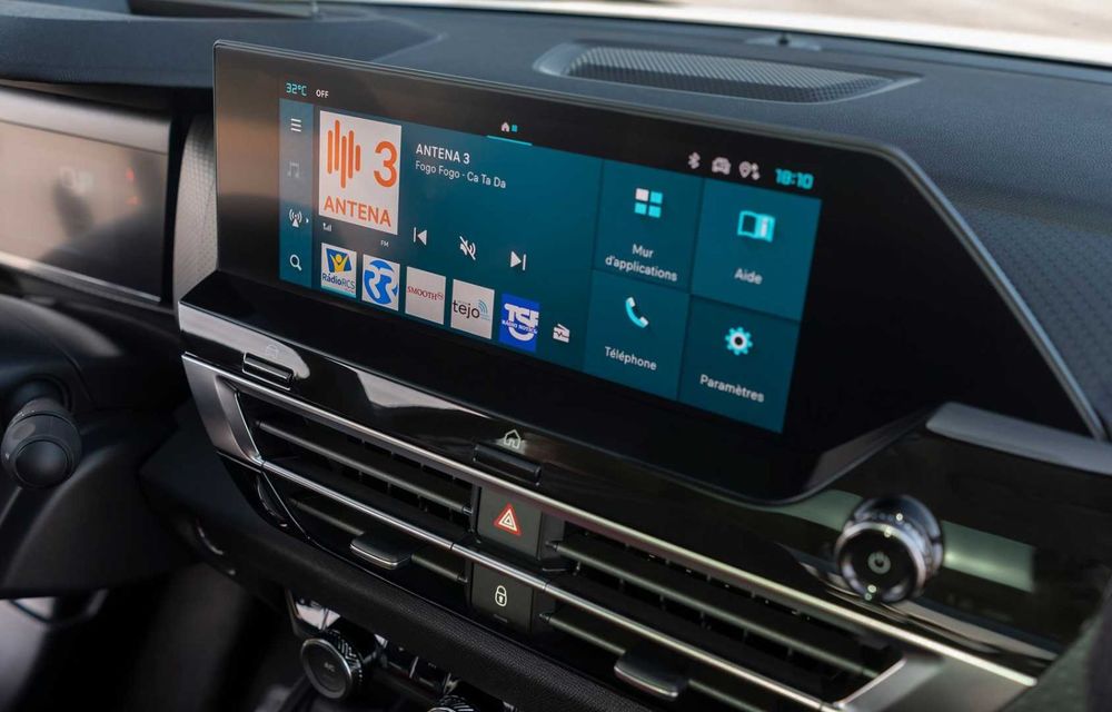 Citroen lansează noul C4 X: are și versiune electrică cu 360 km autonomie - Poza 12