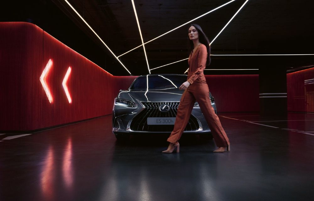 Îmbunătățiri pentru Lexus ES: linie de echipare nouă și sistem multimedia nou - Poza 12