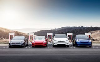 STUDIU: Tesla are cea mai loială bază de clienți