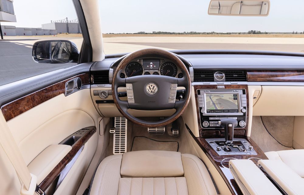 OFICIAL: Volkswagen a dezvăluit cum ar fi trebuit să arate înlocuitorul limuzinei Phaeton - Poza 13