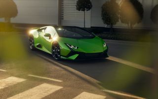 OFICIAL: Înlocuitorul lui Lamborghini Huracan va avea motor V8 sau V10 electrificat