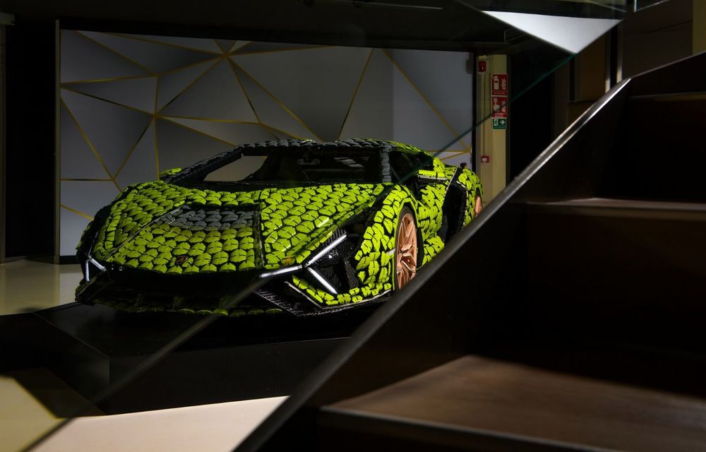 Macheta Lego, în mărime naturală, a lui Lamborghini Sian va fi expusă la muzeul Lamborghini - Poza 2