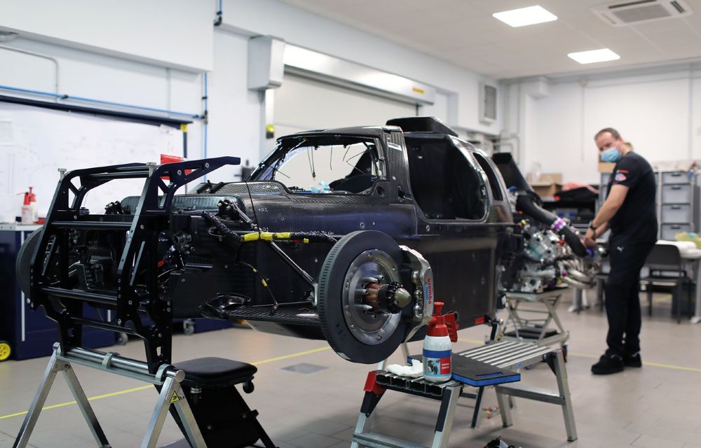 BMW revine la Le Mans în 2024 cu un prototip hibrid - Poza 24