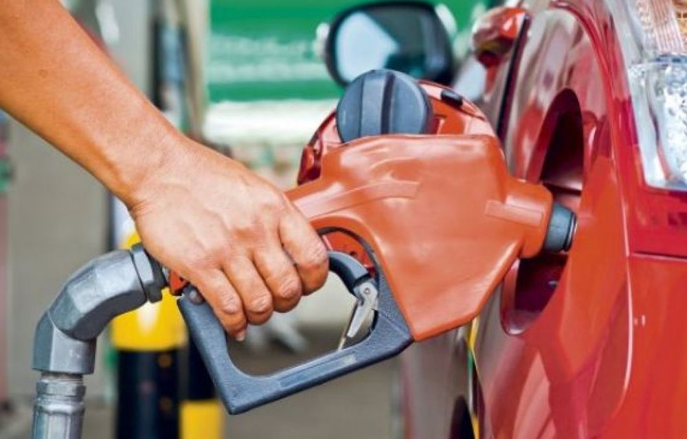 Ungaria renunță la plafonarea prețurilor la combustibili pentru firme - Poza 1