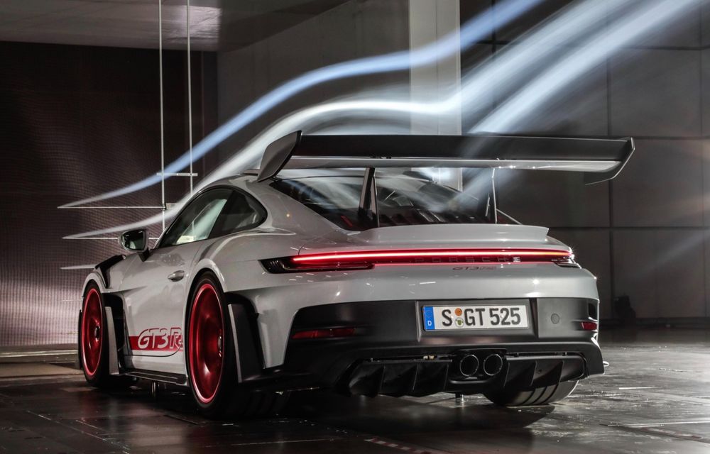 Acesta este noul Porsche 911 GT3 RS: 525 de cai putere și preț de 229.000 de euro - Poza 15