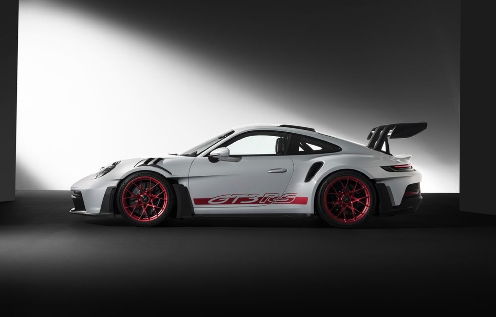 Acesta este noul Porsche 911 GT3 RS: 525 de cai putere și preț de 229.000 de euro - Poza 18