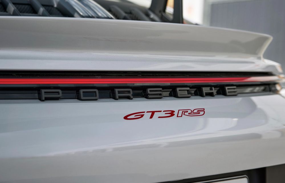 Acesta este noul Porsche 911 GT3 RS: 525 de cai putere și preț de 229.000 de euro - Poza 19