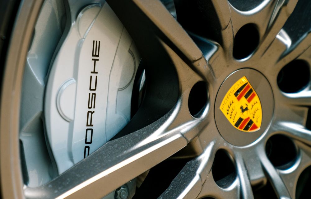 Porsche: Teste în mediul virtual cu un motor V8 alimentat cu hidrogen - Poza 1