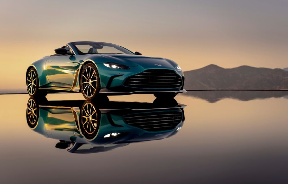 Noul Aston Martin V12 Vantage Roadster: motor V12 și producție de 249 de exemplare - Poza 1
