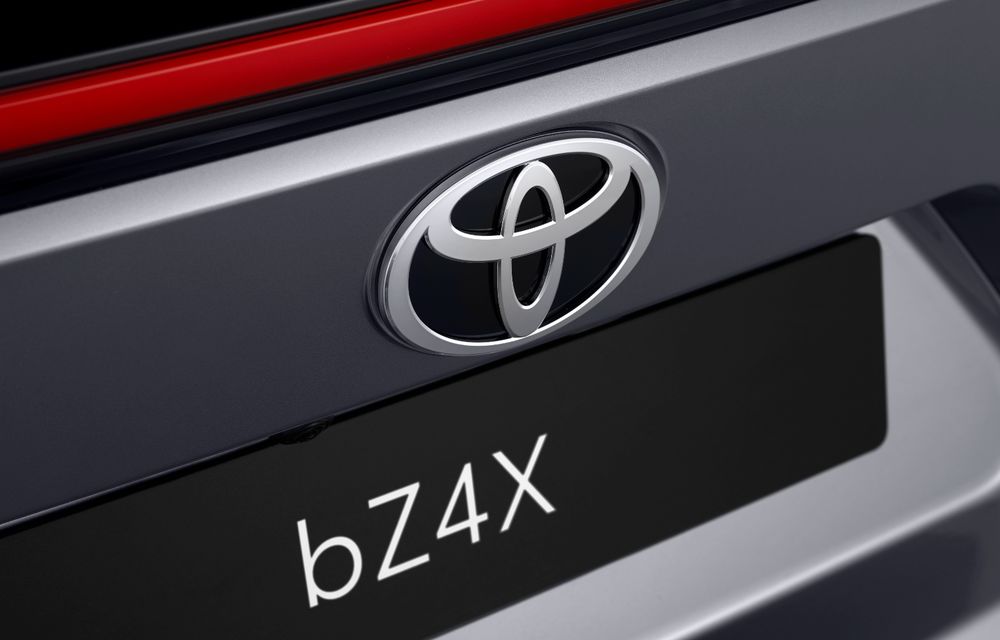 Toyota schimbă macazul: Uzinele de motoare vor fi transformate în fabrici de baterii - Poza 1