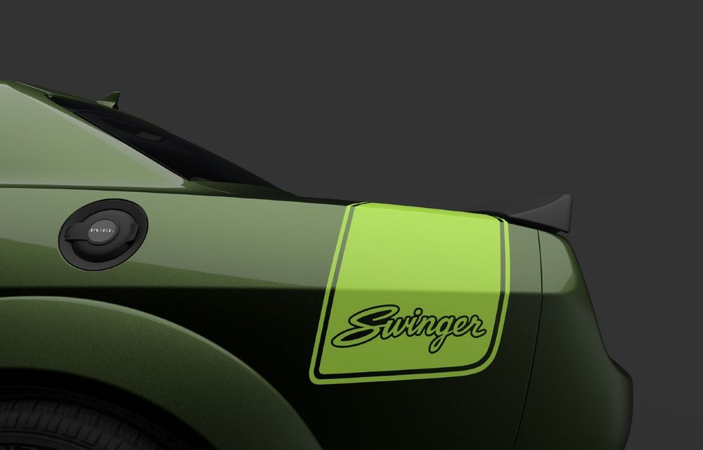 Ediție specială Swinger pentru Dodge Challenger și Charger: vopsea specială cu accente retro - Poza 4