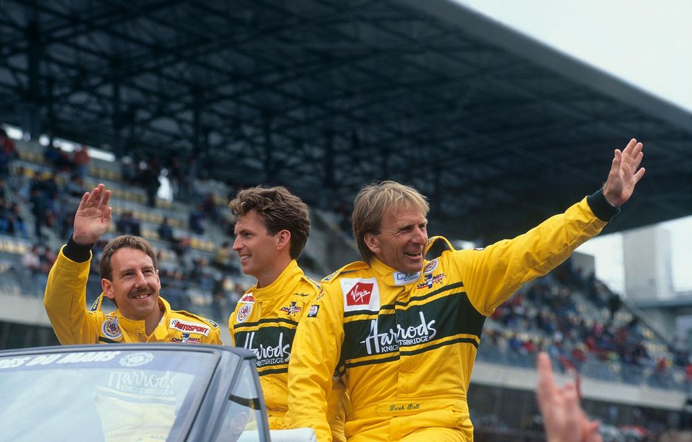 Interviu cu Derek Bell, câștigător de 5 ori la Le Mans: „Eram atât de epuizat, încât mă întindeau pe un pat de gheață” - Poza 94