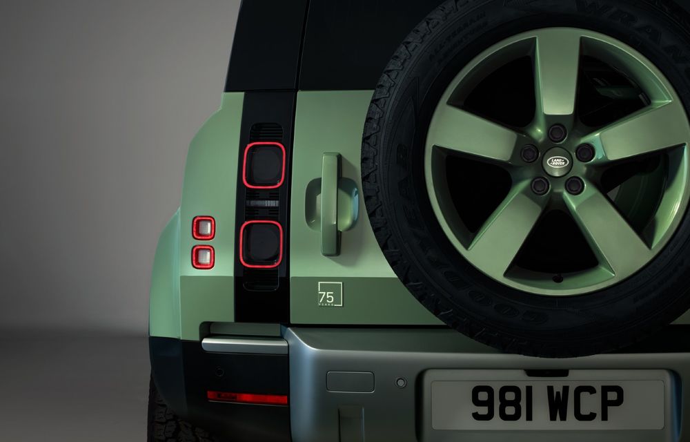Ediție aniversară Land Rover Defender pentru 75 de ani de la debutul modelului - Poza 13