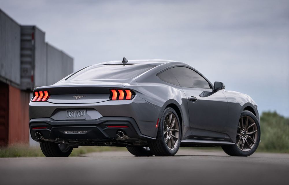 Ford prezintă noua generație Mustang: păstrează motorul V8 și cutia manuală - Poza 12