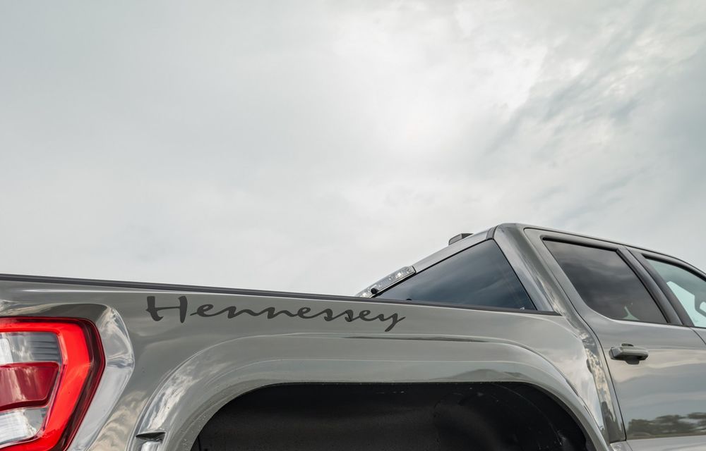Noul Hennessey VelociRaptor 6x6 este un pick-up de 566 de cai putere cu 6 roți. Preț de 400.000 de euro - Poza 16