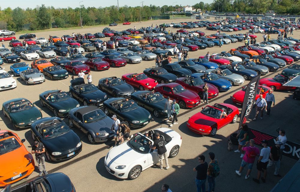Întâlnire de Cartea Recordurilor: peste 700 de exemplare Mazda MX-5 au fost prezente la un eveniment special în Italia - Poza 16