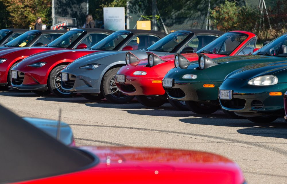 Întâlnire de Cartea Recordurilor: peste 700 de exemplare Mazda MX-5 au fost prezente la un eveniment special în Italia - Poza 12