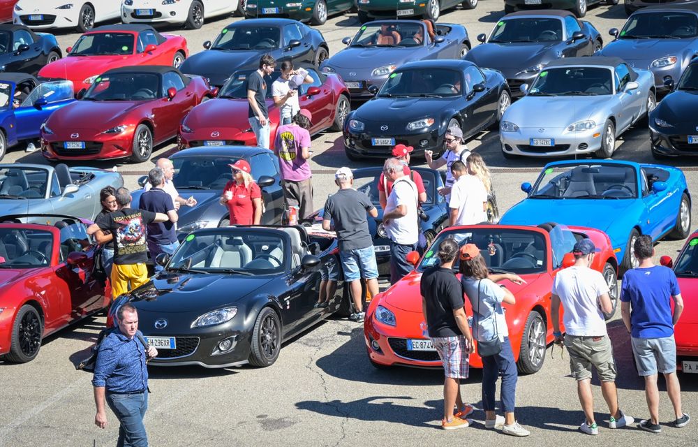 Întâlnire de Cartea Recordurilor: peste 700 de exemplare Mazda MX-5 au fost prezente la un eveniment special în Italia - Poza 48