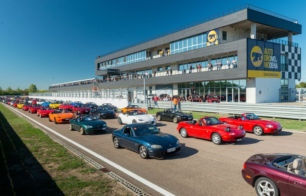 Întâlnire de Cartea Recordurilor: peste 700 de exemplare Mazda MX-5 au fost prezente la un eveniment special în Italia - Poza 70
