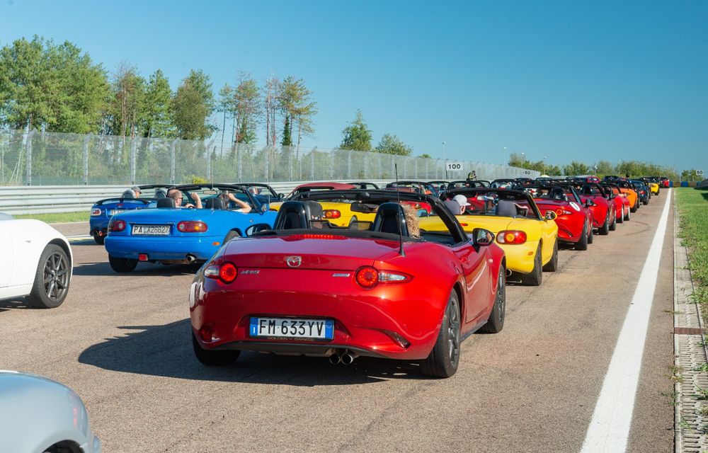 Întâlnire de Cartea Recordurilor: peste 700 de exemplare Mazda MX-5 au fost prezente la un eveniment special în Italia - Poza 72