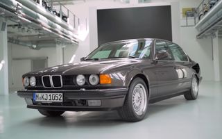 VIDEO: Cum arată un BMW Seria 7 din anii ’80 cu motor V16?