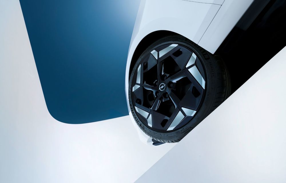 Noul Opel Astra GSe: sistem plug-in hybrid și 225 de cai putere - Poza 10