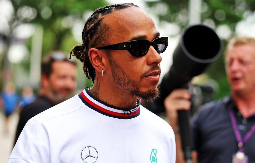 F1: Lewis Hamilton, cel mai rapid în primele antrenamente din Singapore - Poza 1