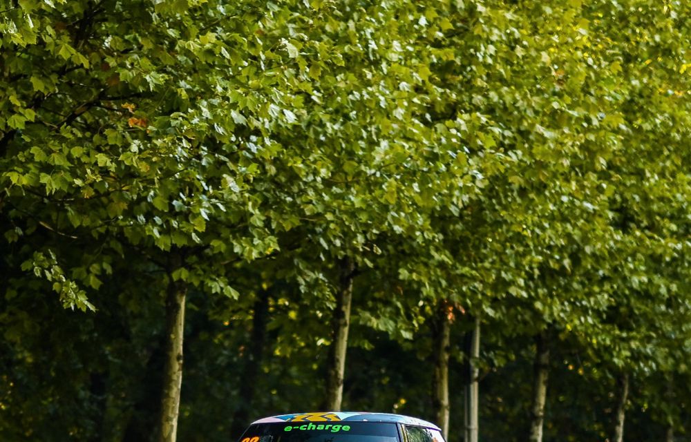 Primul Mini electric de curse din lume, dezvoltat în România, obține un podium în duelul cu mașinile convenționale - Poza 7