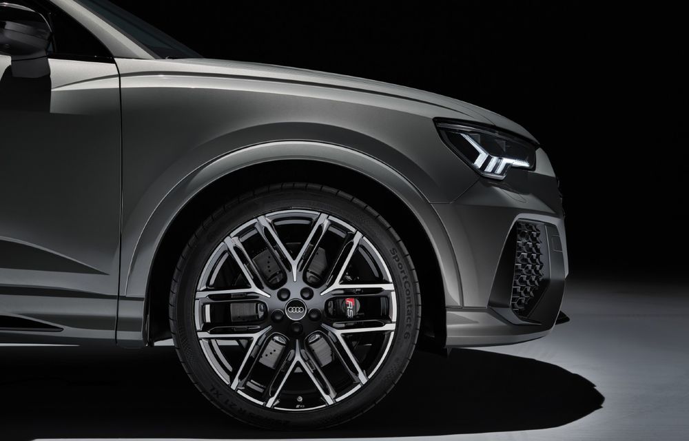 Ediție aniversară Audi RS Q3 Edition 10 Years: vopsea specială și producție de 555 de exemplare - Poza 59