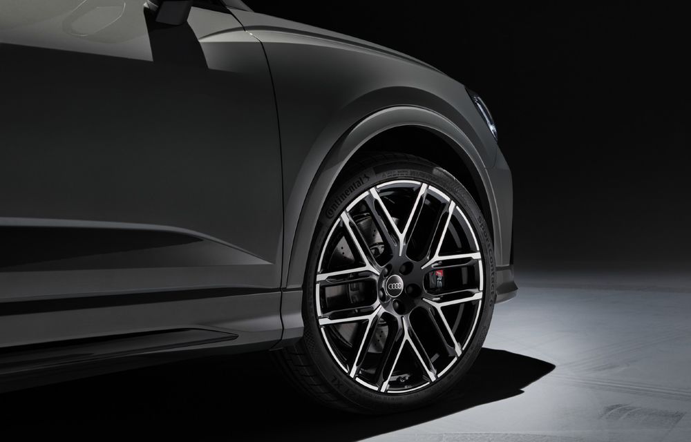 Ediție aniversară Audi RS Q3 Edition 10 Years: vopsea specială și producție de 555 de exemplare - Poza 60