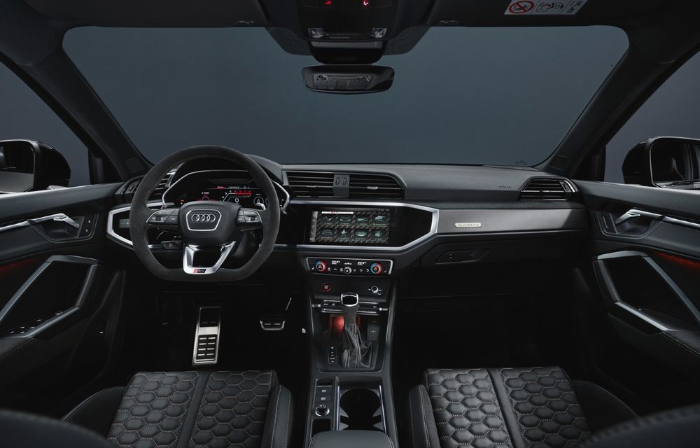 Ediție aniversară Audi RS Q3 Edition 10 Years: vopsea specială și producție de 555 de exemplare - Poza 64