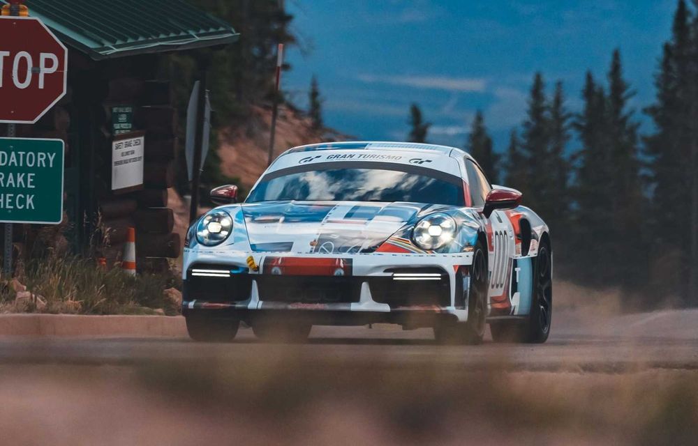 Porsche 911 Turbo S, record pentru mașinile de serie pe celebra urcare de la Pikes Peak - Poza 2