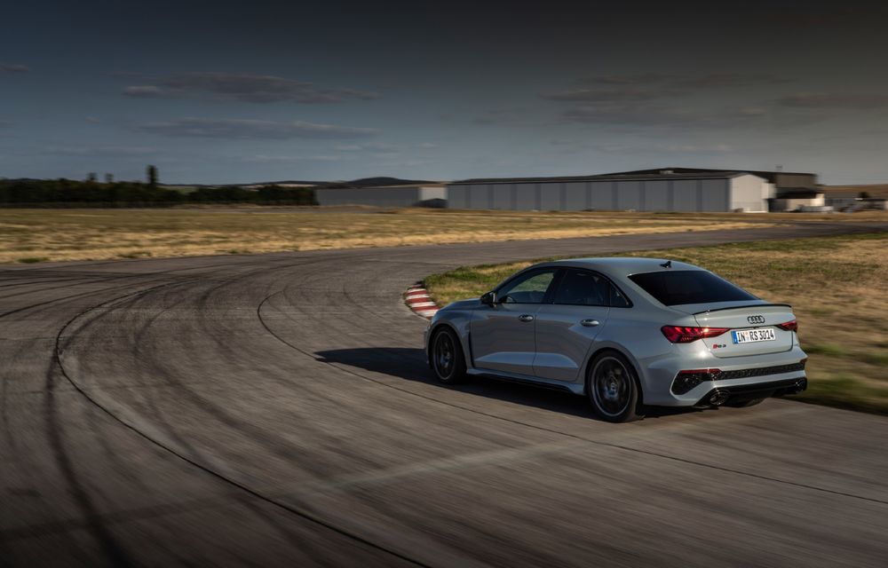 Noul Audi RS3 Performance: viteză maximă de 300 de km/h și producție de 300 de exemplare - Poza 97