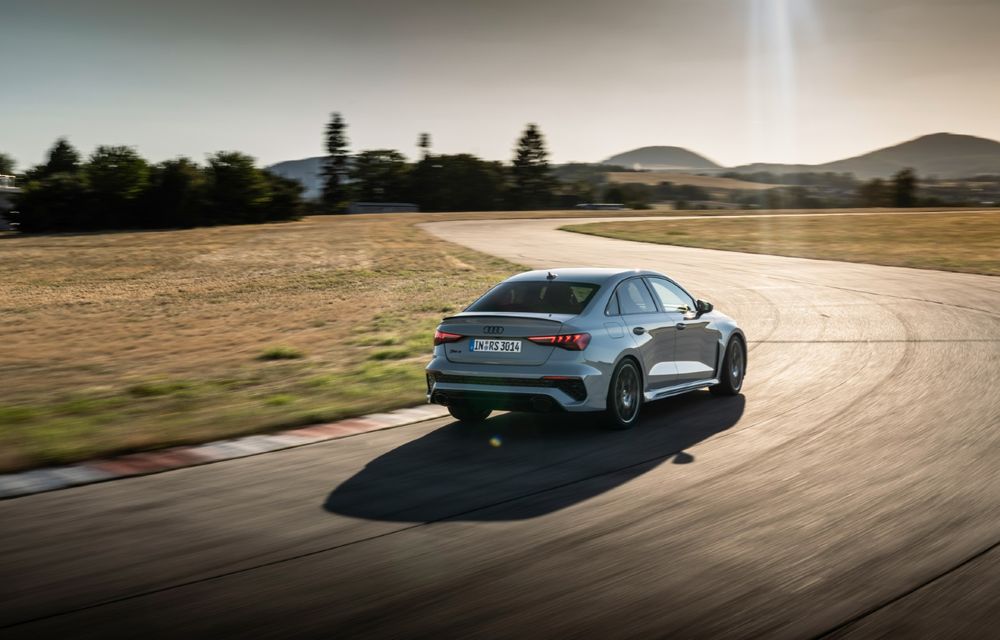 Noul Audi RS3 Performance: viteză maximă de 300 de km/h și producție de 300 de exemplare - Poza 100