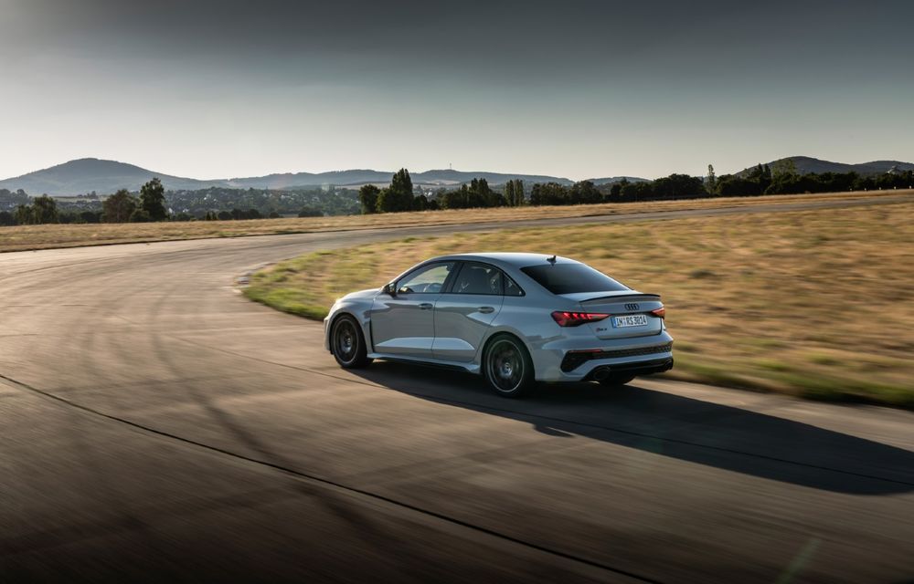 Noul Audi RS3 Performance: viteză maximă de 300 de km/h și producție de 300 de exemplare - Poza 101