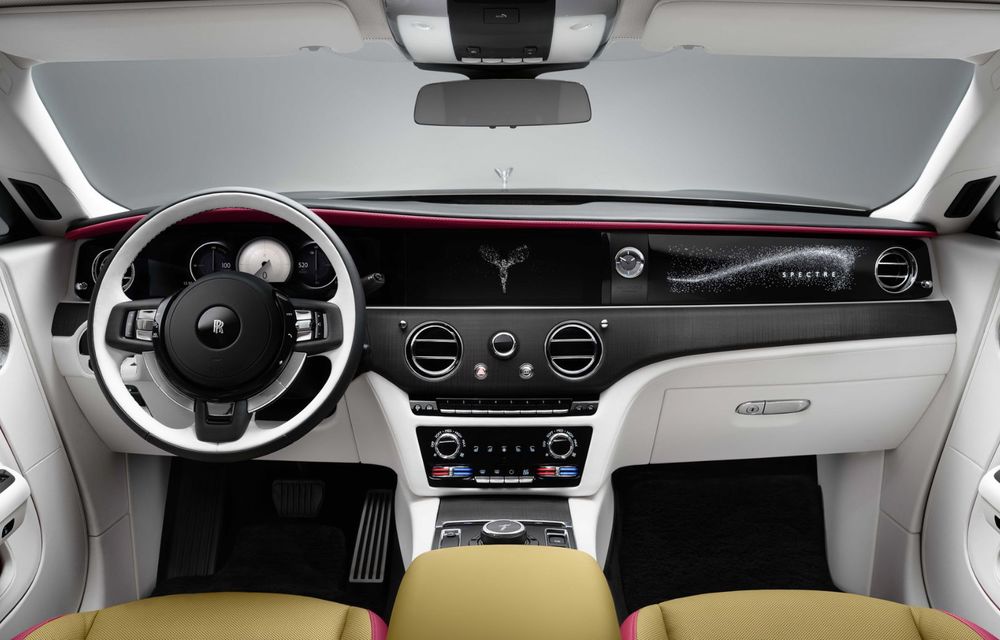 Rolls-Royce Spectre este primul model electric al mărcii: 520 kilometri autonomie - Poza 6
