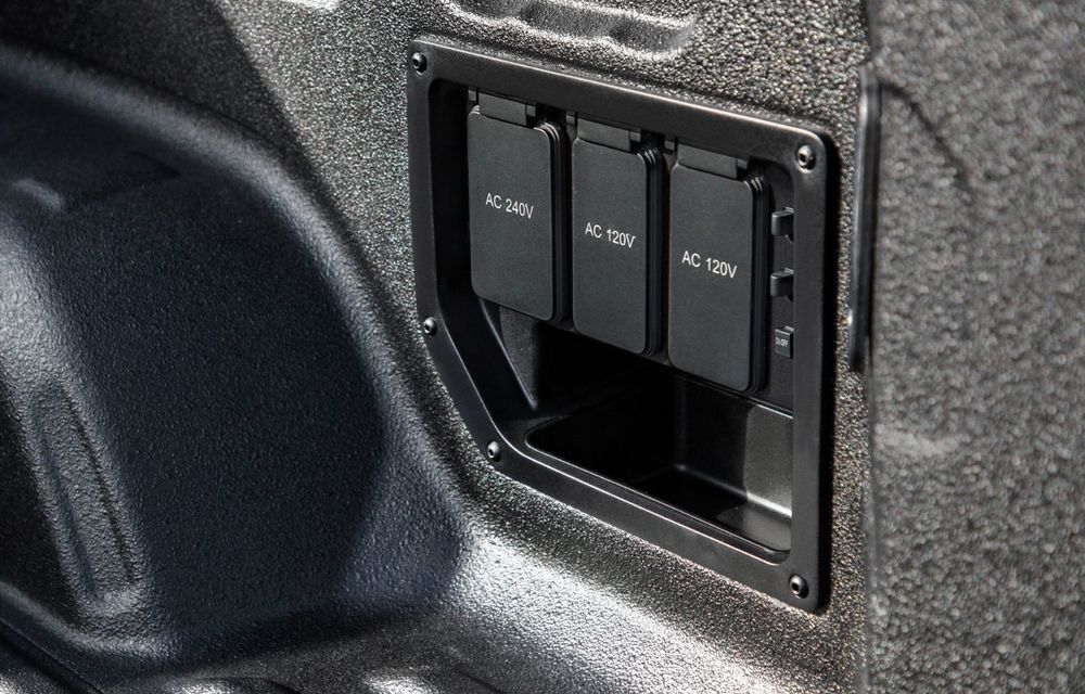 Noul GMC Sierra EV Denali Edition 1: 764 CP și 650 de kilometri autonomie - Poza 9