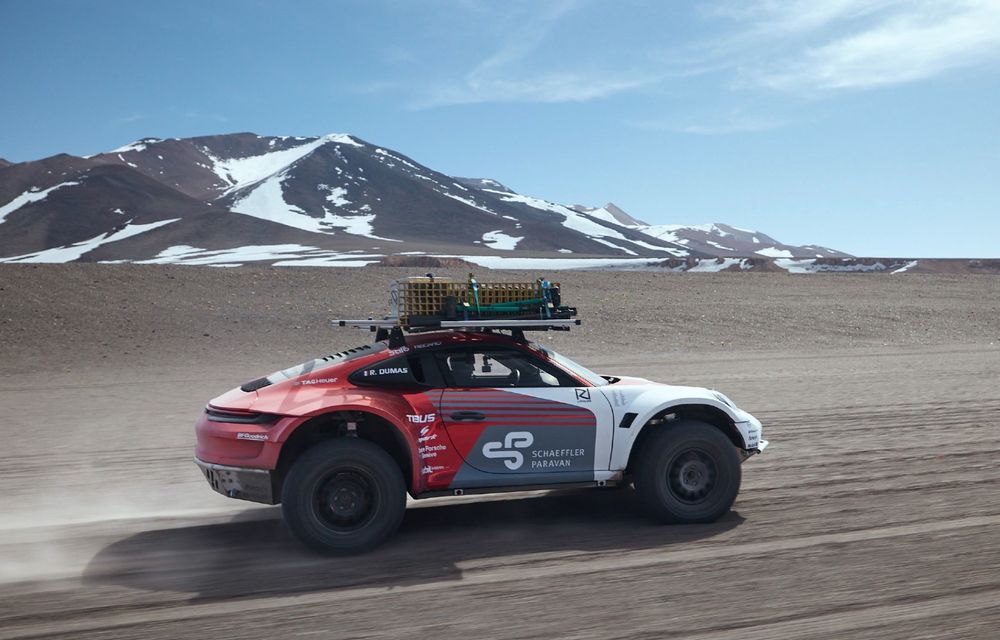 Porsche „cucerește” cel mai înalt vulcan din lume - Poza 16
