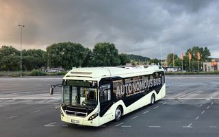 Israel intenționează să înceapă testele cu autobuze autonome