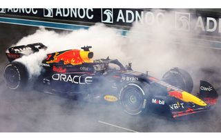 F1 Abu Dhabi: Max Verstappen câștigă ultima cursă a sezonului în fața lui Leclerc! Hamilton, fără victorie în 2022